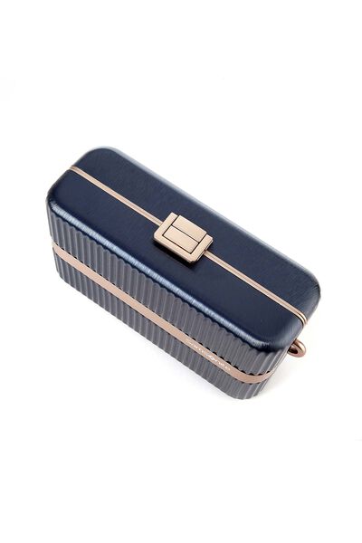MINTER CROSSBODY CLUTCH BAG