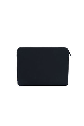TRAVEL ESS. TECH LAPTOP SLEEVE 16"