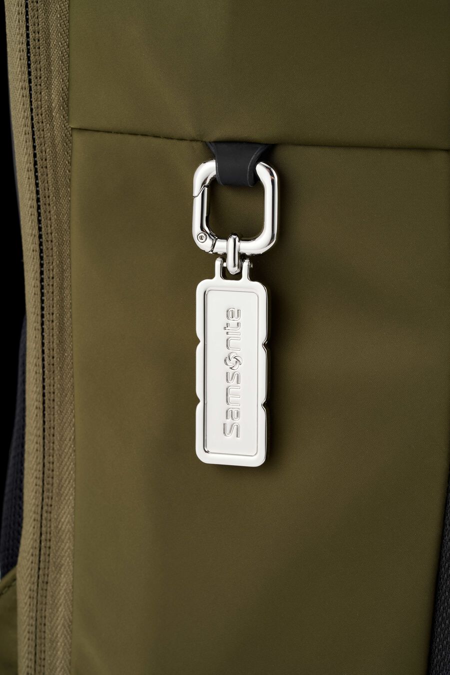 BLAZING BACKPACKFLAP 14.1"