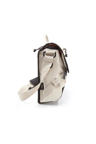 CLYNEE MESSENGER BAG  hi-res | Samsonite