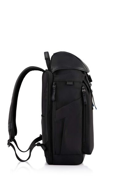  FLAP BACKPACK 15.6"