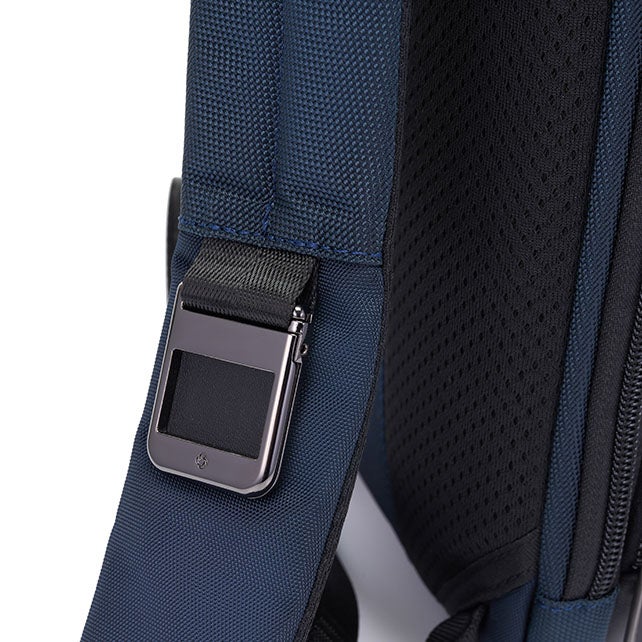 URBAN-EYE DLX SLING BAG M