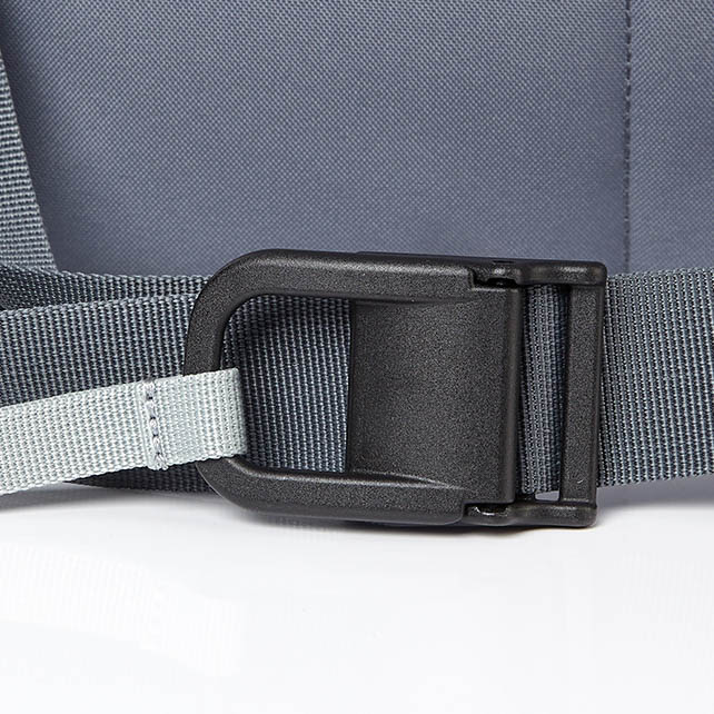 CLYNEE MESSENGER BAG